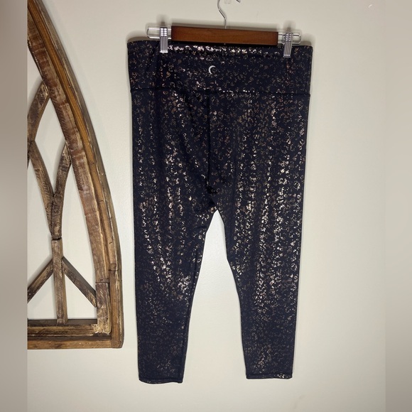 Zyia Black Rose Flake Light N Tight Leggings Size 16-18 - Picture 4 of 5